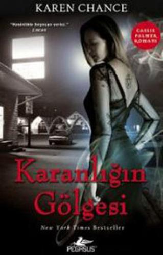 Karanlığın Gölgesi %15 indirimli Karen Chance